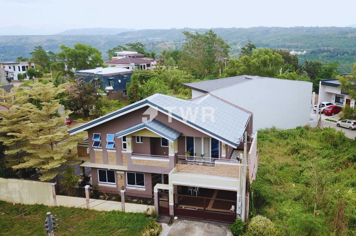 2-Storey Home in Fresno Parkview, Lumbia, CDO
